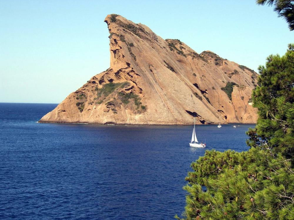 Appart. 4 Pers A 6 Kms De Cassis Avec Acces Piscine โรกฟอร์ต-ลา-เบดูล ภายนอก รูปภาพ